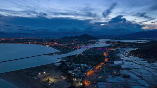 Blaue Stunde Hyperlapse Über Der Küstenstadt Phan Rang Vietnam Luftaufnahme — Stockvideo