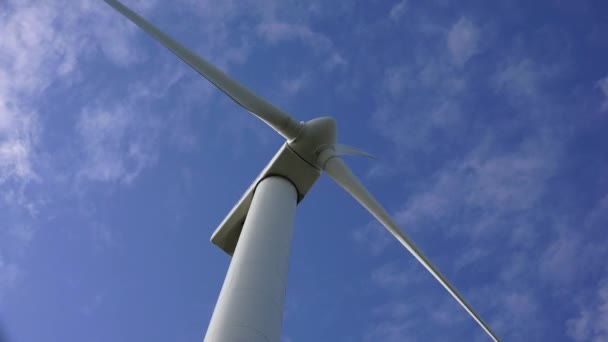 Eine Windkraftanlage Ist Ein Gerät Das Die Kinetische Energie Des — Stockvideo