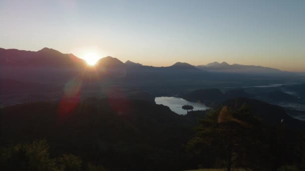 Puesta Sol Gran Altitud Sobre Bled Eslovenia Vistas Panorámicas — Vídeo de stock