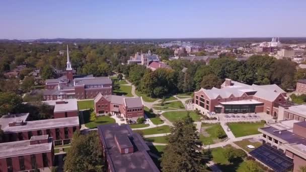 Flygfoto Över Gamla Byggnader Och Skolgårdar Vid Hope College Michigan — Stockvideo
