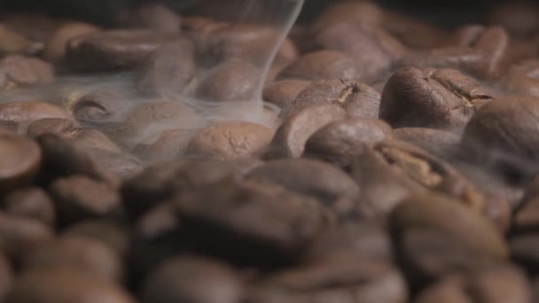 Zárják Lassan Mozgó Füstöt Ami Bio Kávébab Pörkölése Során Szabadult — Stock videók