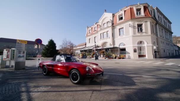 Beautiful Shot Soft Top Classic Car Parked Old European Town — Stock Video