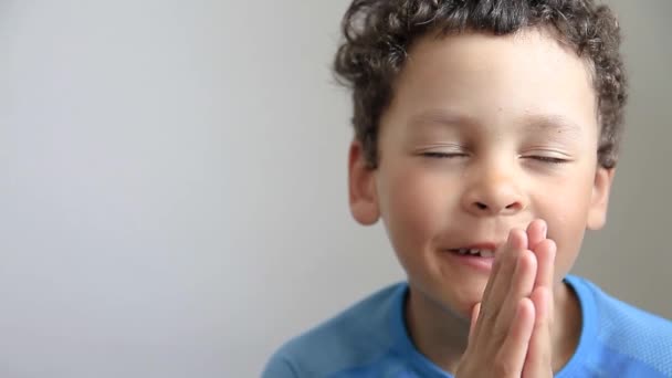 모으고 하느님 기도하는 — 비디오