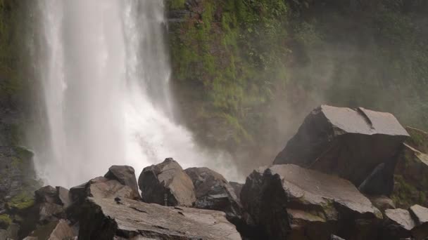 Close Van Krachtige Sterke Nauyaca Waterval Costa Rica — Stockvideo