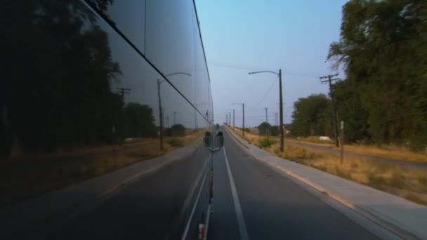 Vue Latérale Bus Public Une Navette Bus Scolaire Réflexion Sur — Video