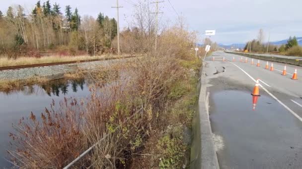 Video Von Wasser Das Die Autobahn Überflutet Naturkatastrophen Stören Den — Stockvideo