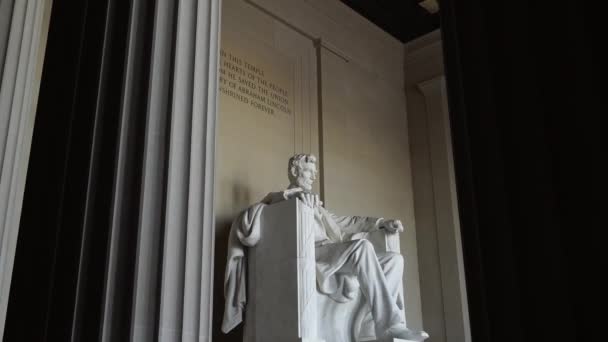 Traçage Tir Vers Statue Abraham Lincoln Travers Les Colonnes Commémoratives — Video