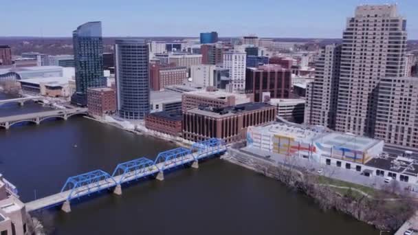 Ponts Dessus Ligne Horizon Grand River Grand Rapids Panoramique Aérien — Video