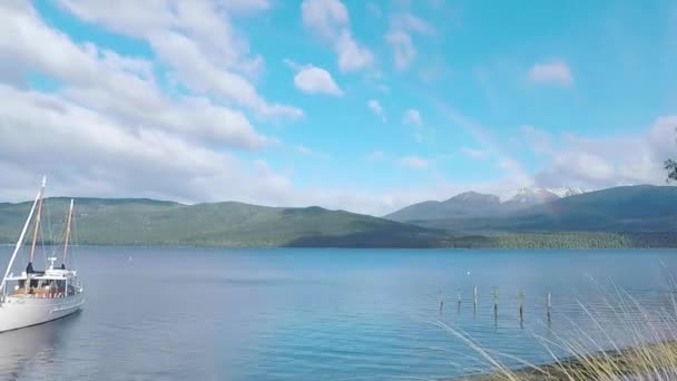 雲が動くテ アナウ湖 — ストック動画