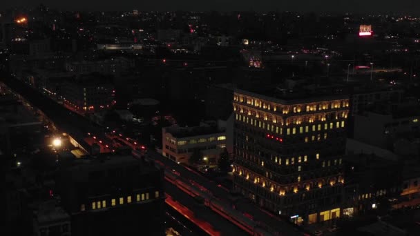 Glatte Drohnen Seilbahn Der Zugstrecke Harlem Nyc Der Dämmerung — Stockvideo