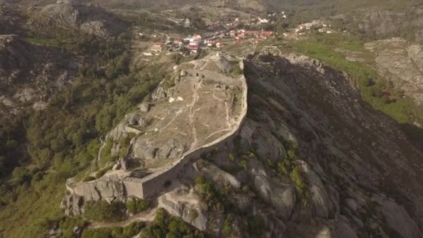 Village Castle Castro Laboreiro Portugália Idős Várrom Középkor Folyóvölgy Száraz — Stock videók