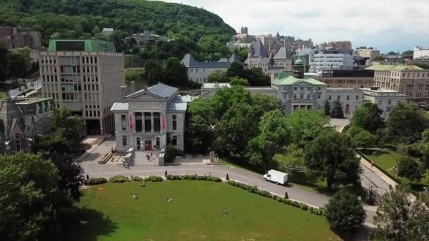 Aerial Clip Mcgill University Montreal Canada Sunny Day — стоковое видео