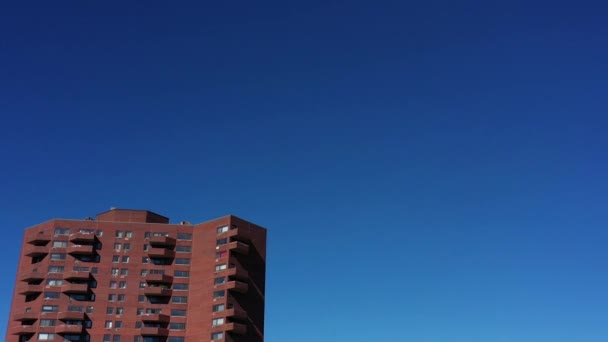 Drohnenangriff Auf Ein Hochhaus Harlem River Manhattan New York Zeigt — Stockvideo