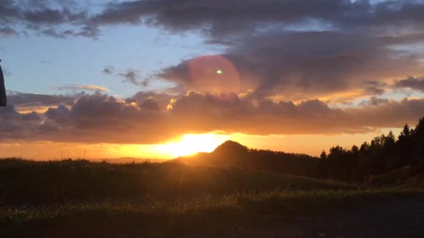 Проміжок Часу Сходу Сонця Хмар Рухаються Вітрі — стокове відео