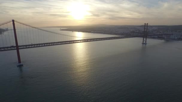 Jembatan Lisbon Abril Saat Sunset Shot Drone Almada Portugal — Stok Video