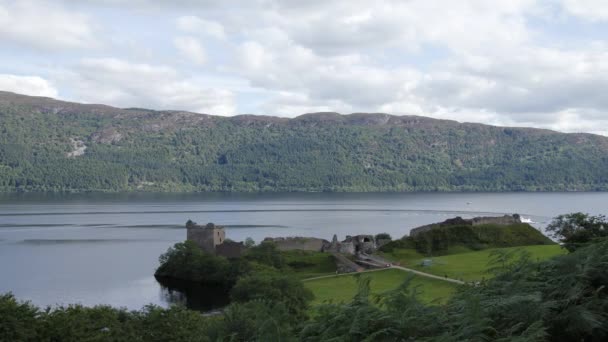Timelapse Slottsruin Skottland Inverness Vid Kusten Loch Lomond — Stockvideo