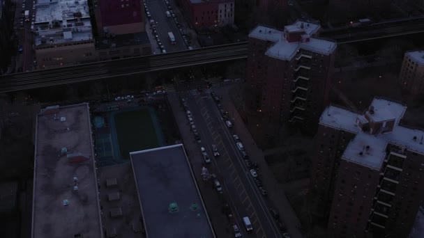 Vlak Zonsopgang Vliegen Daken Treinsporen Harlem New York City — Stockvideo