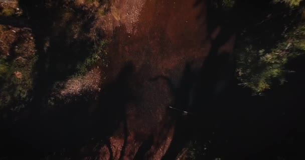 Εναέρια Drone Κορυφαία Άποψη Ανύψωση Μέσω Της Αυστραλίας Desert Oasis — Αρχείο Βίντεο
