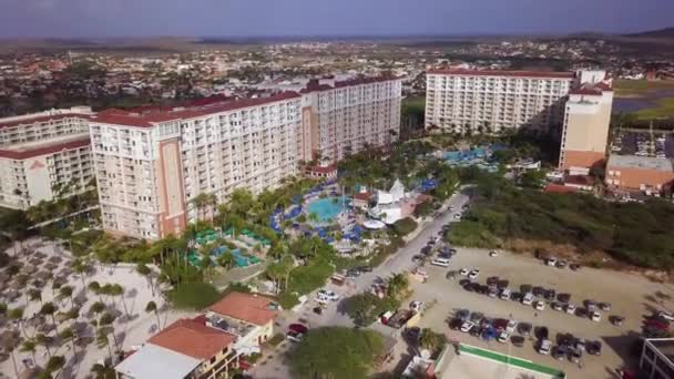 Tourists Swimming Pool Resort High Rise Hotel Palm Beach Aruba — Wideo stockowe