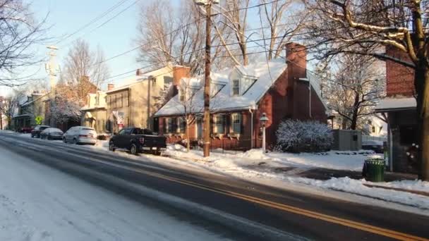 Old Pennsylvania Neighborhood Homes Covered Snow Sun Rises Lititz — Vídeo de Stock