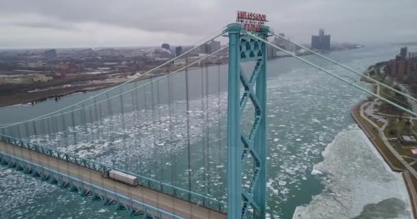 Detroit Skyline Ambassador Bridge Windsor Detroit Border — стоковое видео