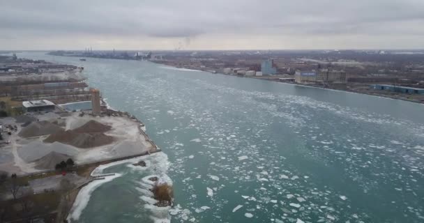 Gelo Partido Flutuar Pelo Rio Detroit Entre Canadá Eua — Vídeo de Stock