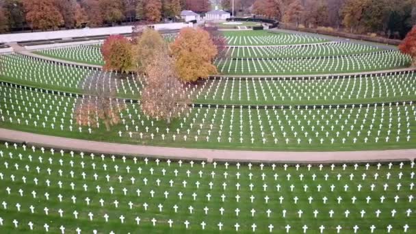 Aerial View American Cemetary Memorial Cambridge United Kingdom Fall 2017 — Stok video