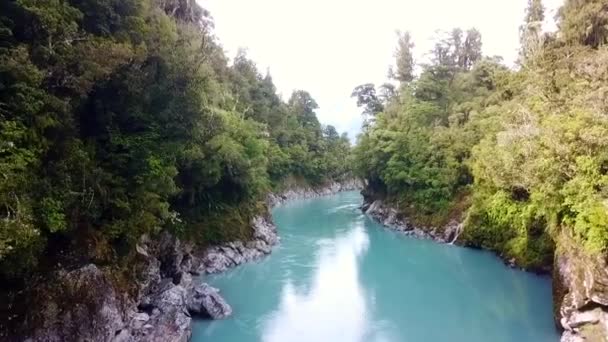 Drone Flight Blue River New Zealand — Stockvideo