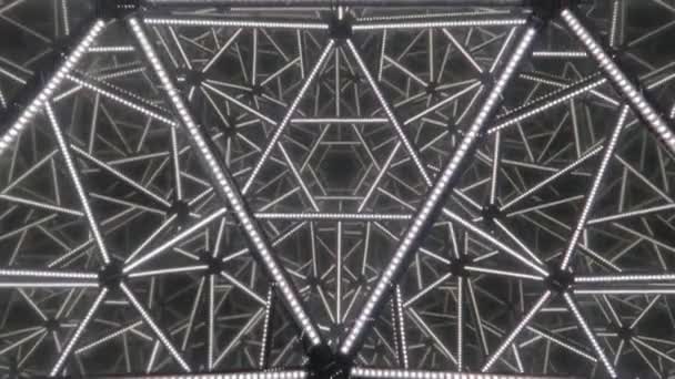 Moving Mirrored Bright White Triangles Mesmerizing Vision Art — Vídeo de stock