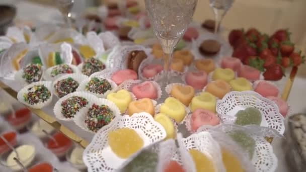 Close Video Festive Sweets Buffet Big Options Different Sweets Instance — Vídeo de stock