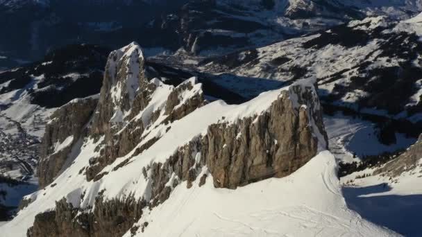 Aerial View Sideways Pan Left Snow Covered Mountain Ridge French — ストック動画