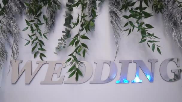 Close Video Silver Wedding Sign Decorated Beautiful White Flowers Green — Stockvideo