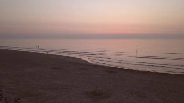 Aerial Shot Calm Northsea Beach Sunset Shot Drone Moving Shots — Αρχείο Βίντεο