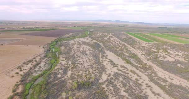 Aerial Footage Mexico Border Yuma Mexico Left Right — Stockvideo
