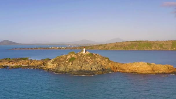 Flying Low Lighthouse Bowen North Queensland — Stok video