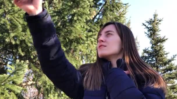 Young Girl Taking Selfies Smartphone Using Front Camera City Park — Vídeo de Stock
