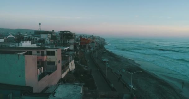 Aerial Shot Tijuana Beach Old Buildings People Walking Sunset — Αρχείο Βίντεο