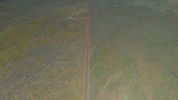 Big Rig Truck Travelling Central Australia Drone Footage — Vídeo de stock