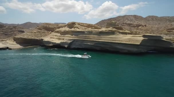 Aerial Shot Small Boat Stunning Scenery Punta Colorada Sea Cortez — Stock Video
