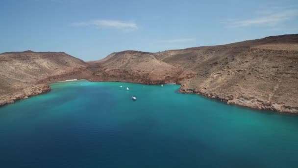 Aerial Shot Inlet Boats Little Beaches Partida Island Archipielago Espritu — Stock Video