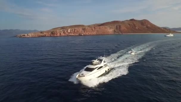 Aerial Shot Yacht Sailing Sea Cortez — стокове відео