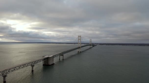 Pure Michigan Sunrise Mackinac Bridge Aerial — Stok video