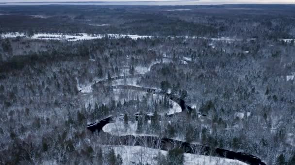 Birdseye View Winding River Michigan Upper Peninsula — Stok video