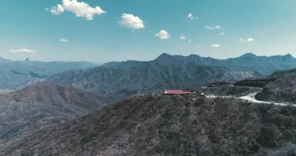 Flygfoto Byggnad Ett Berg Sierra Sinaloa — Stockvideo