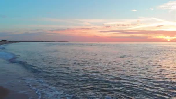 Una Tranquila Marea Baja Playa Cerca Barrera Tormenta Suroeste Los — Vídeos de Stock