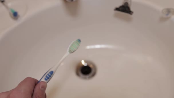 Dentifrice Est Superposé Sur Une Brosse Dents — Video