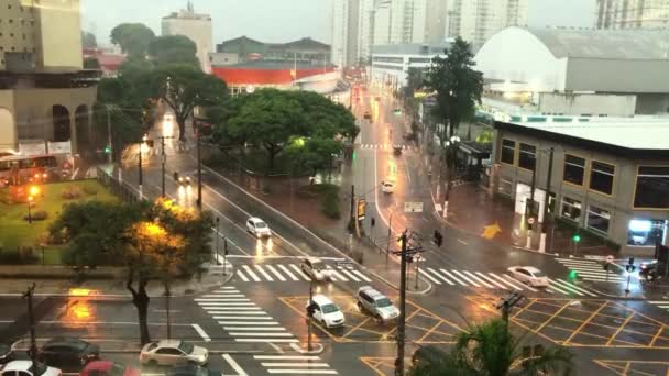 Luzes Trânsito Engarrafamento Chuva Paulo Brasil Carros Passando Por Avenue — Vídeo de Stock