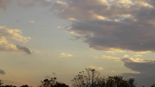 Wolken Bewegen Door Lucht Tijd Verviel Beweging — Stockvideo