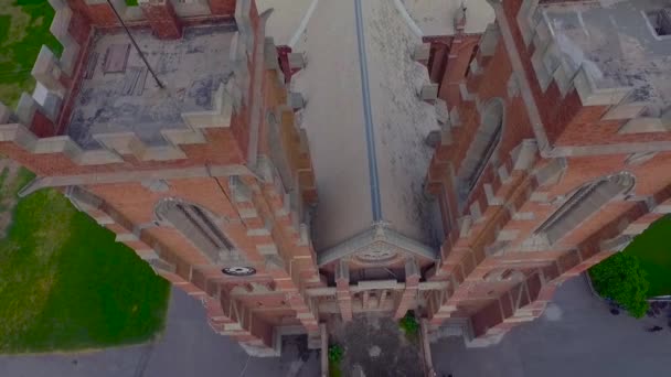 Güzel Eski Bir Kilise Gökyüzü Manzarası Kilisenin Kırmızı Binası Kilisenin — Stok video