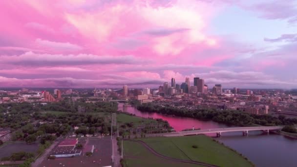 Mississippi River Skyline Golden Hour Sunset — стокове відео